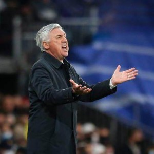 开云下载-提心吊胆又过一关 皇马中后场的坑啥时候能填上…